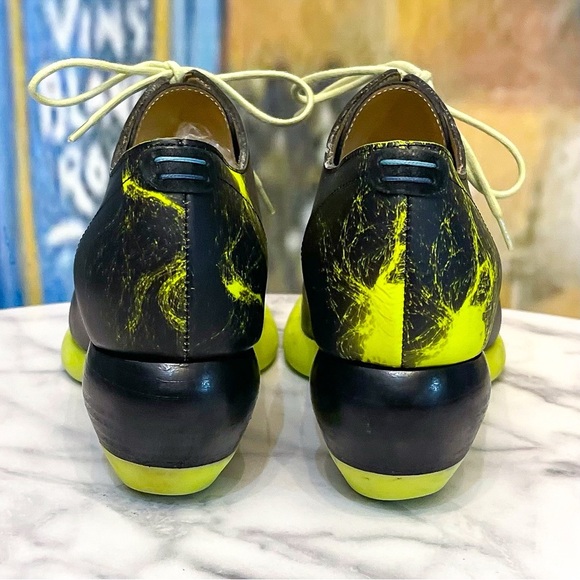 John Fluevog Waymouth Lace Up Go Groovy Neon Yellow Leather Shoe 7 GUC - Picture 9 of 9